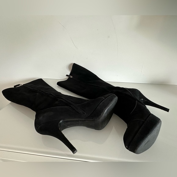 Louis Vuitton Black Suede Platform Boot Heels, Size 38.5 - Picture 3 of 9